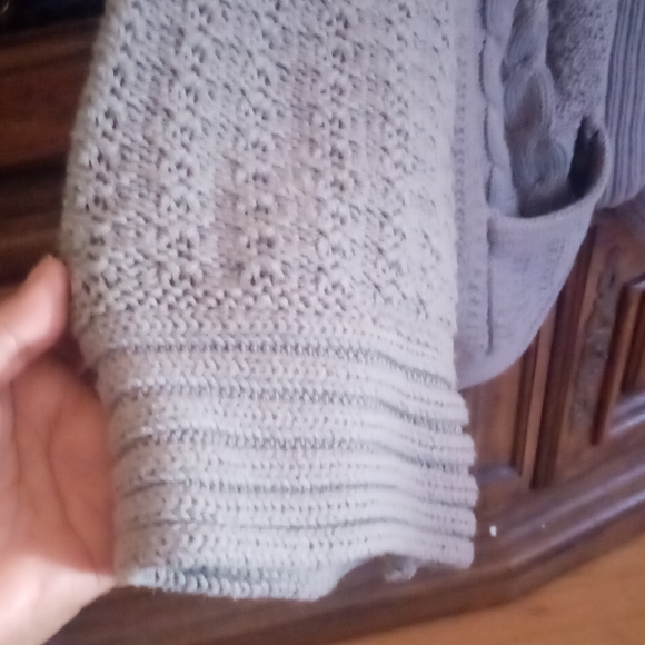 Cardigan - Picture 3 of 5